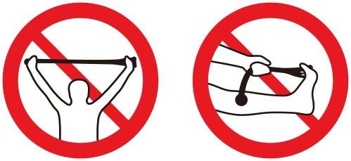 使い方の悪い例として、
両手に持って伸ばす図と
チューブを短く持って伸ばす図